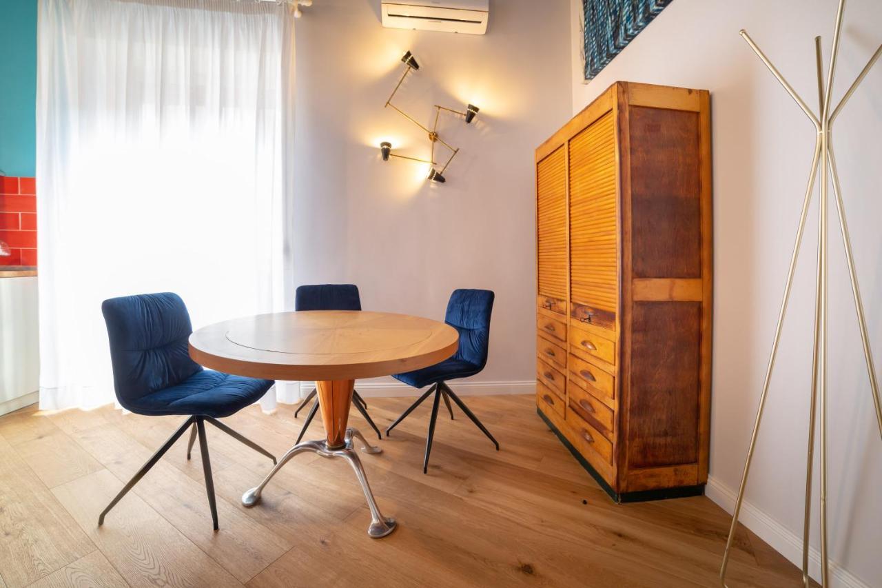 Apartment Design Next Sorbillo On Tribunali St By Houseinnaples *