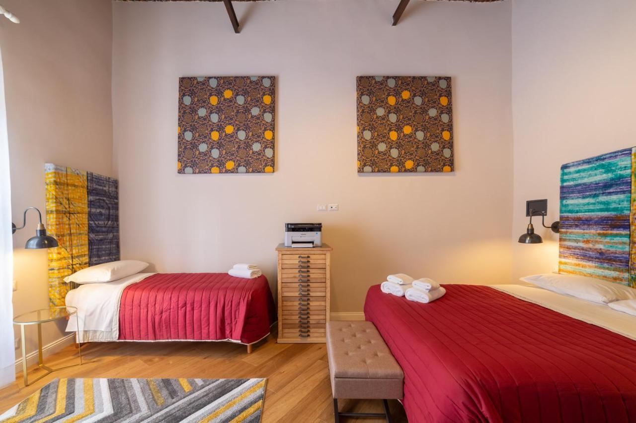 Design Next Sorbillo On Tribunali St By Houseinnaples
