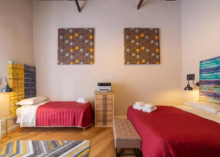 Design Apartment Next Sorbillo On Tribunali St By Houseinnaples